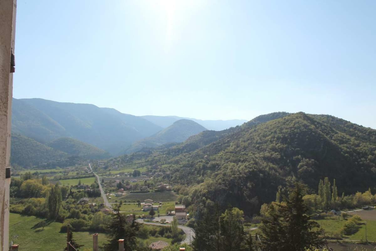 Les Calades Du Ventoux Apartamento Montbrun-les-Bains Exterior foto
